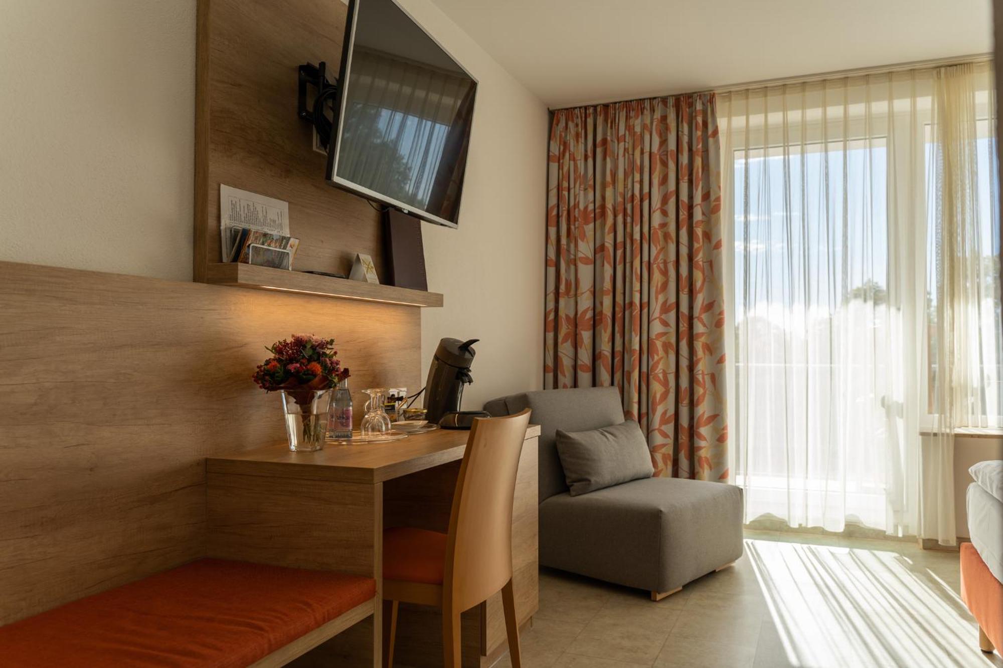 Hotel Bergschloesschen Зиммерн Экстерьер фото