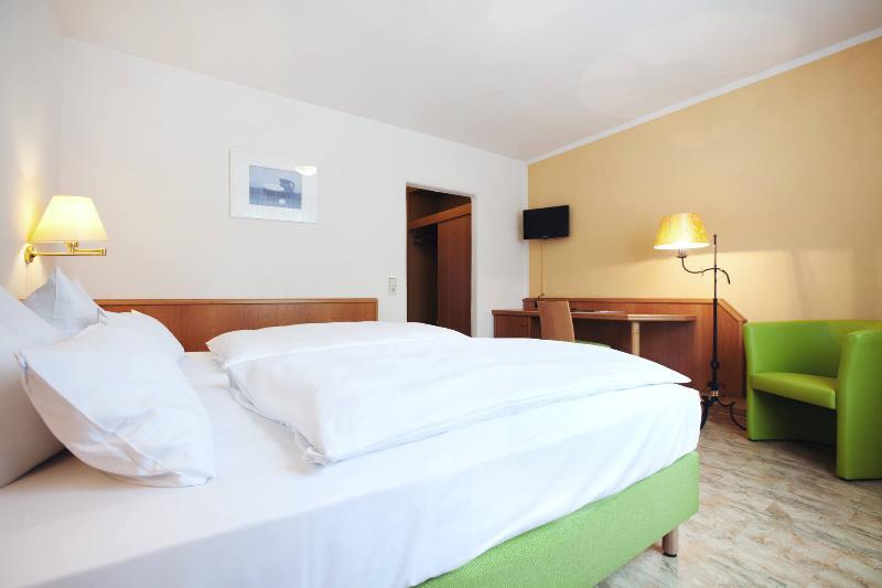 Hotel Bergschloesschen Зиммерн Экстерьер фото